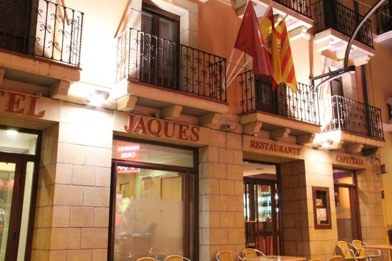 Hotel Jaques Jaca Exteriör bild